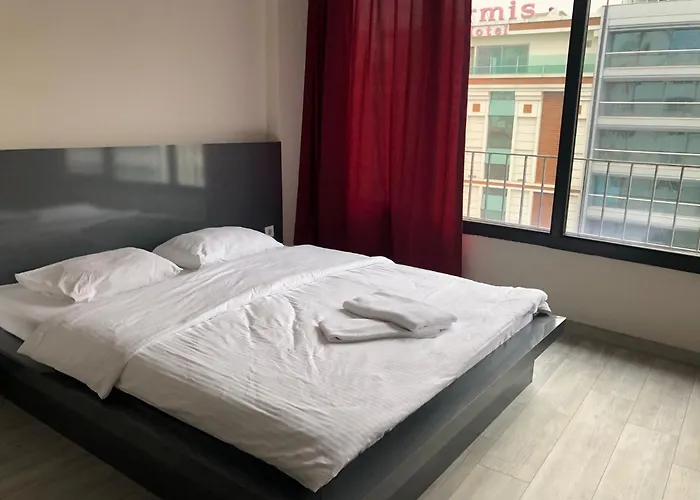 Bed and Breakfast Tk *